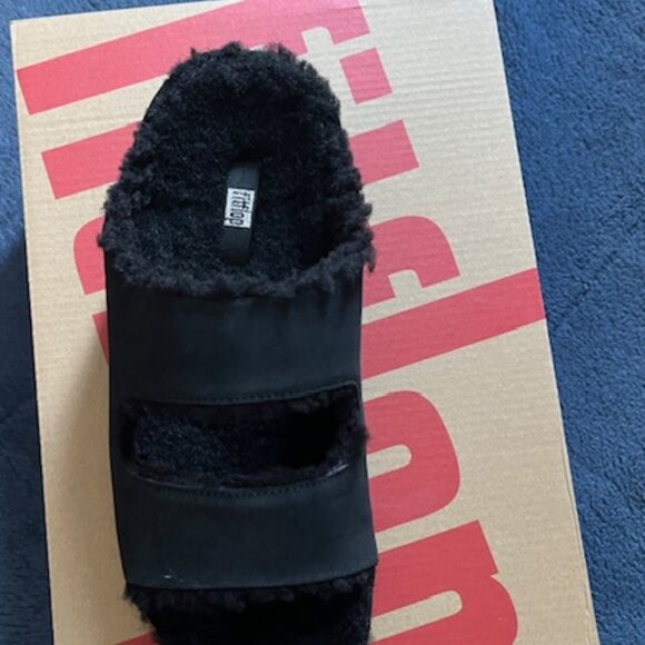FITFLOP NIB SHUV TWO BAR STRAPS SUEDE SHEARLING LINED SLIDES - Picture 4 of 4